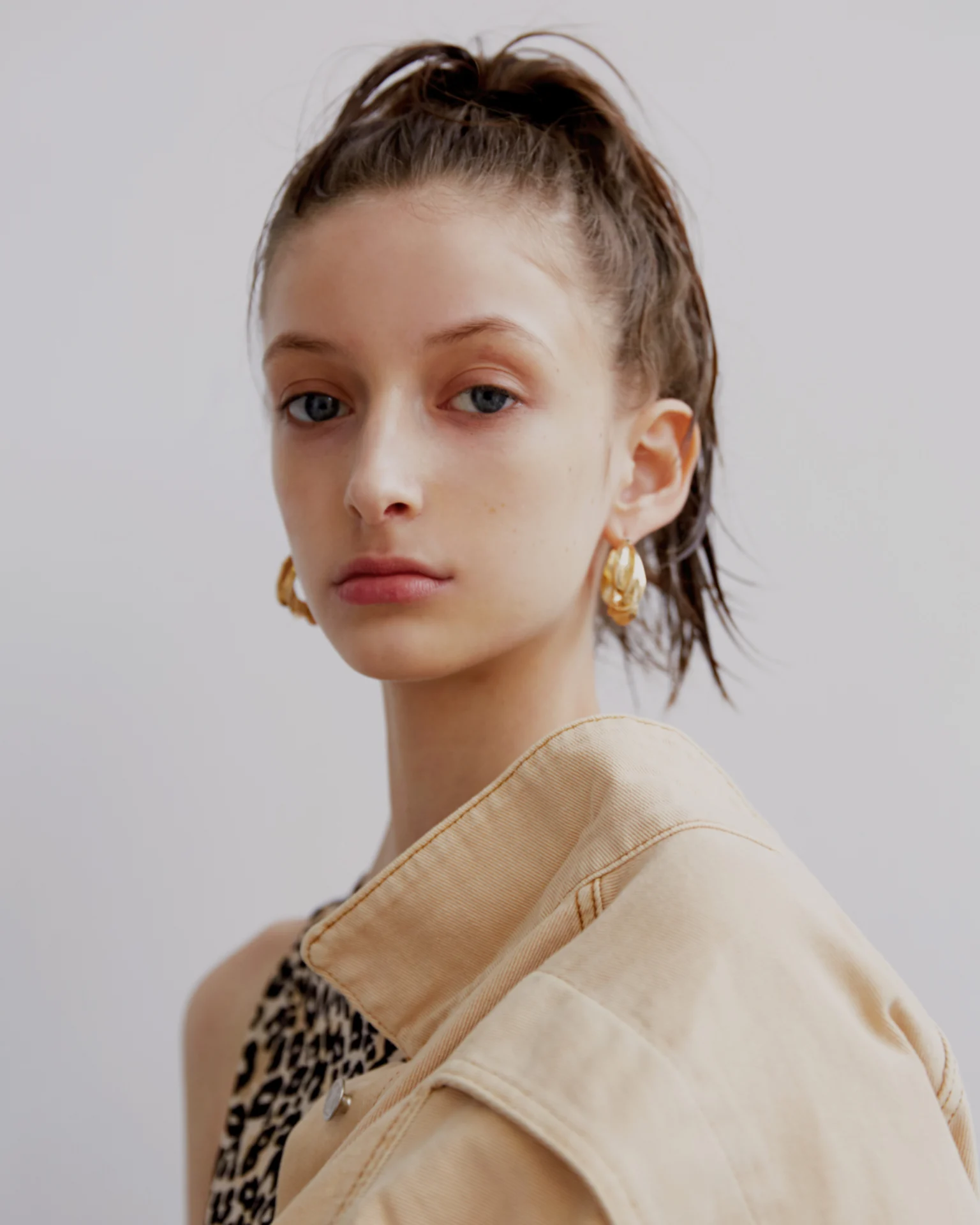 ANIELA R