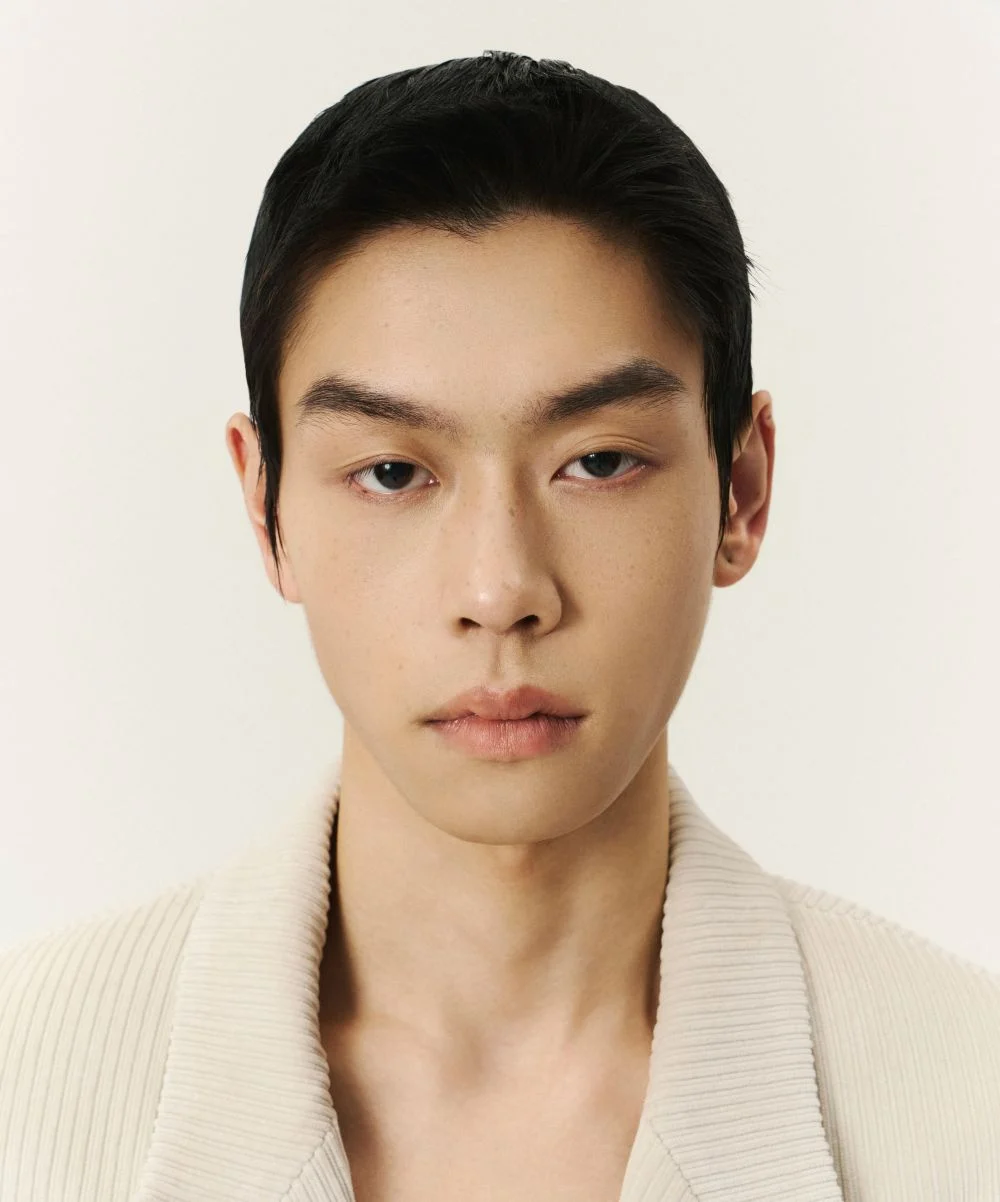 JIN WOO
